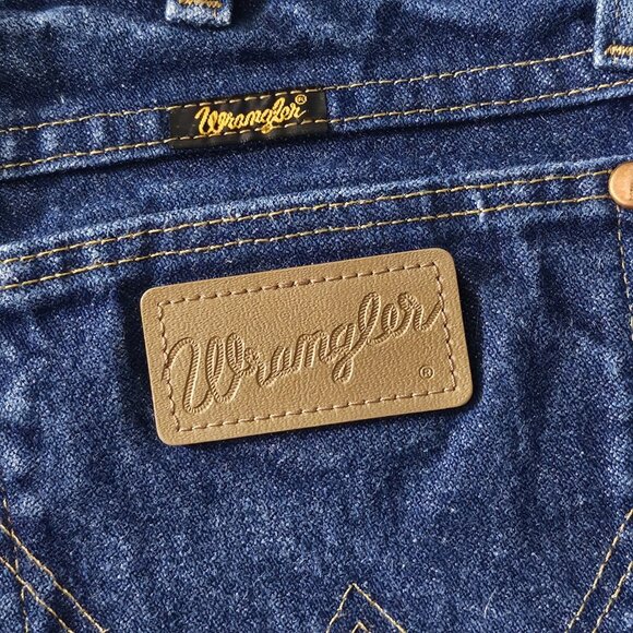 2/$20 Wrangler 13MWZ Cowboy Cut Original Fit Jeans Size 35 - Picture 6 of 8